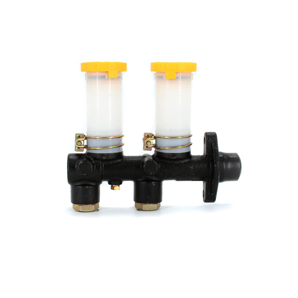 Brake Master Cylinder (2 Bottle) for NISSAN NISSAN 1400 LDV — view 1